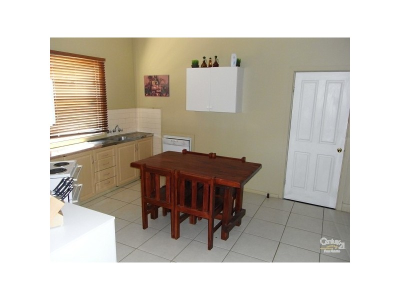 128 Denison Street, Tamworth NSW 2340