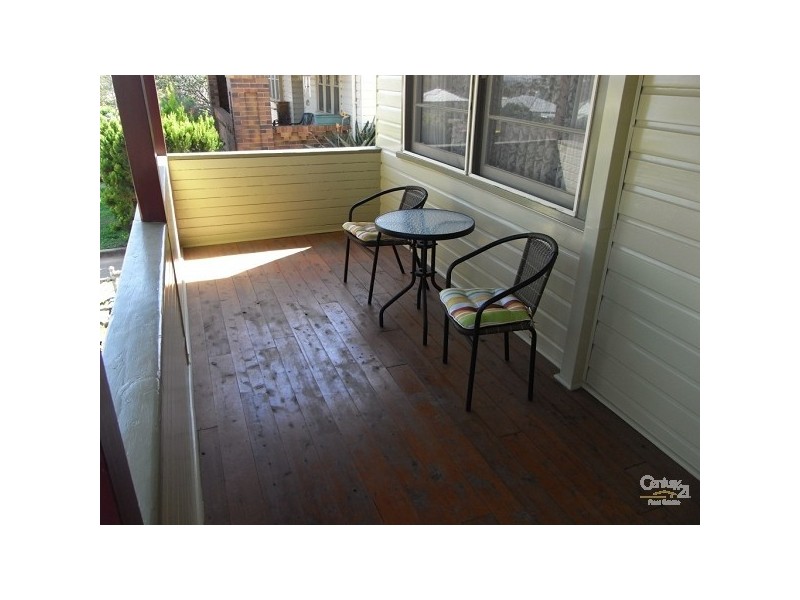 128 Denison Street, Tamworth NSW 2340