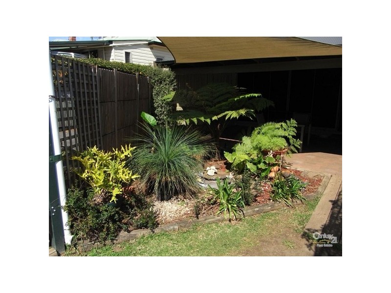 128 Denison Street, Tamworth NSW 2340