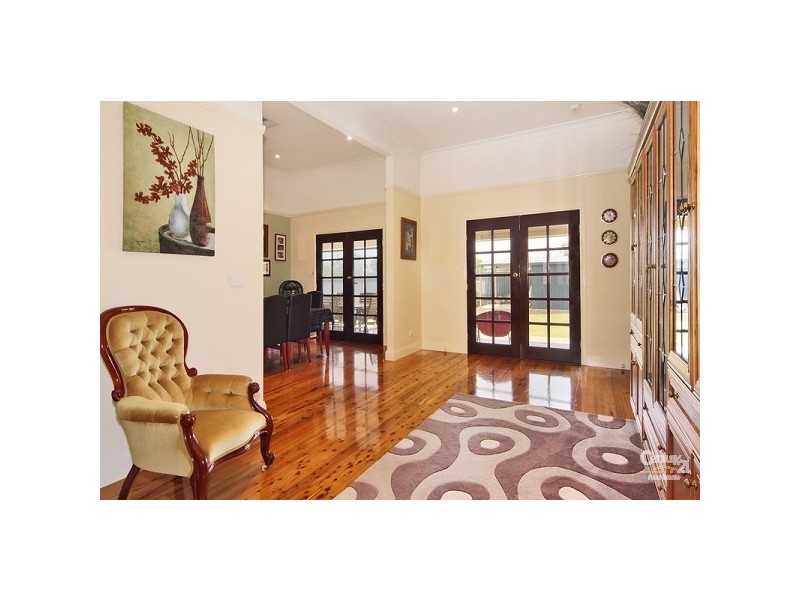 36 Roderick Street, Tamworth NSW 2340