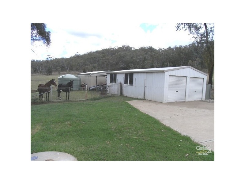 90 Woodside Chase, Kootingal NSW 2352