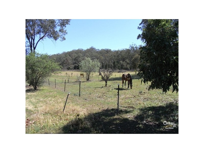 90 Woodside Chase, Kootingal NSW 2352