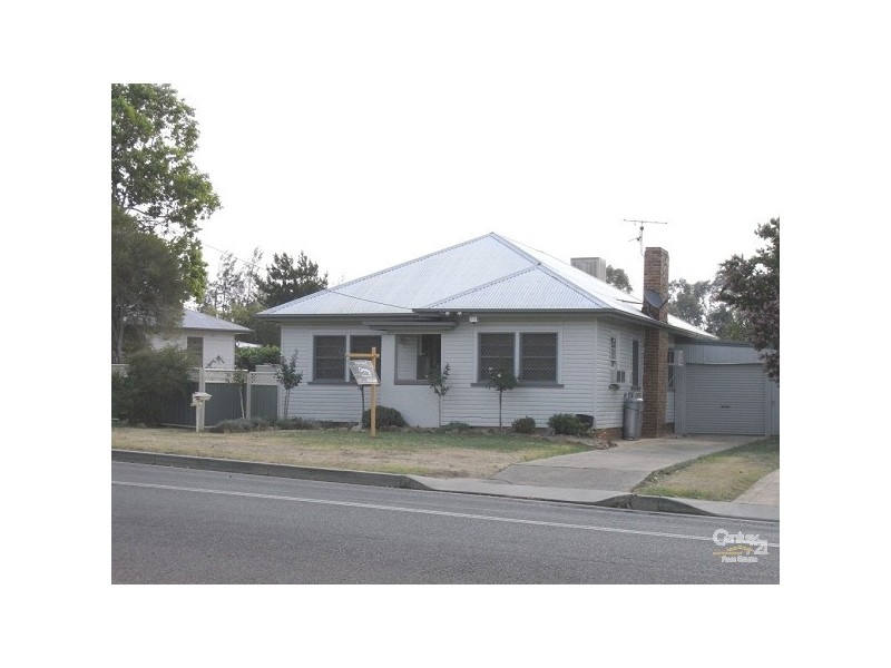 9 Sale Street, Tamworth NSW 2340