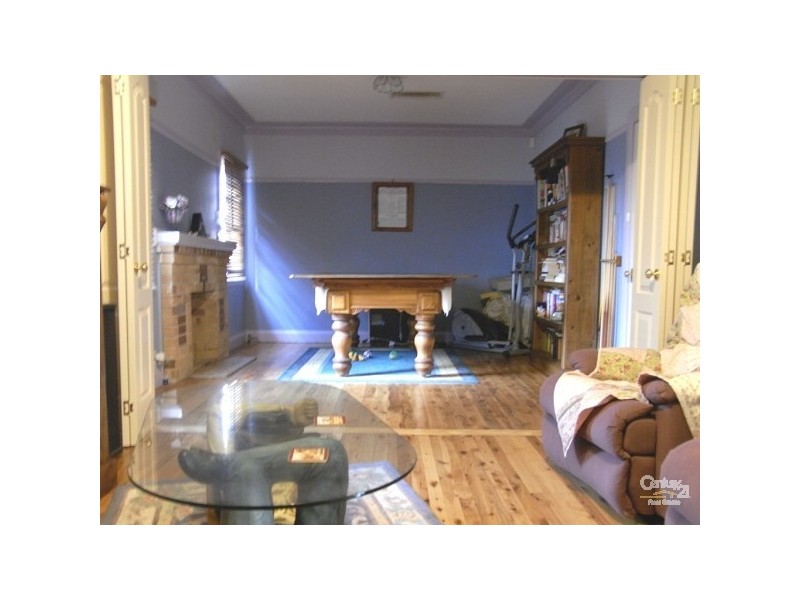 9 Sale Street, Tamworth NSW 2340