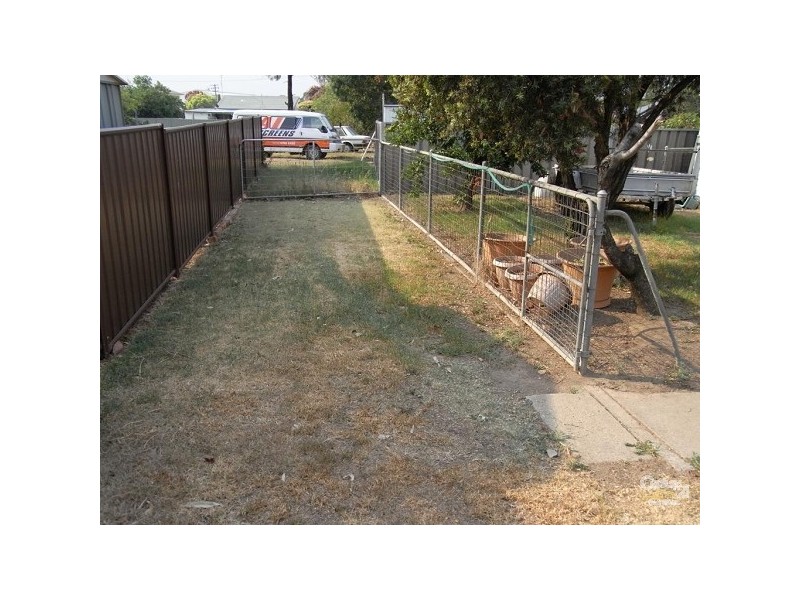 9 Sale Street, Tamworth NSW 2340