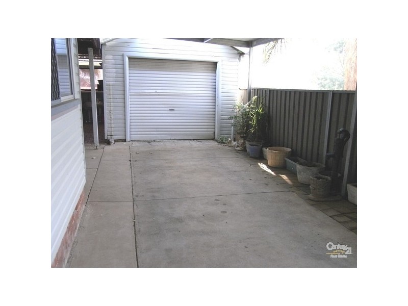 9 Sale Street, Tamworth NSW 2340