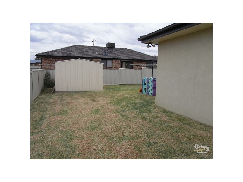 20 Warburton Drive, Tamworth NSW 2340