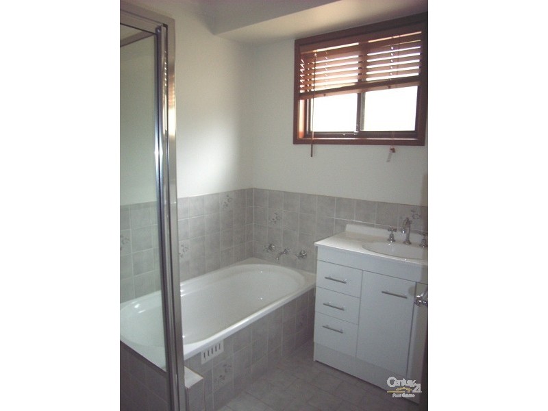 24 Eucalypt Avenue, Oxley Vale NSW 2340