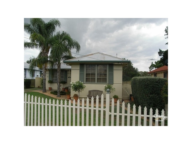 4 Mills Street, Tamworth NSW 2340