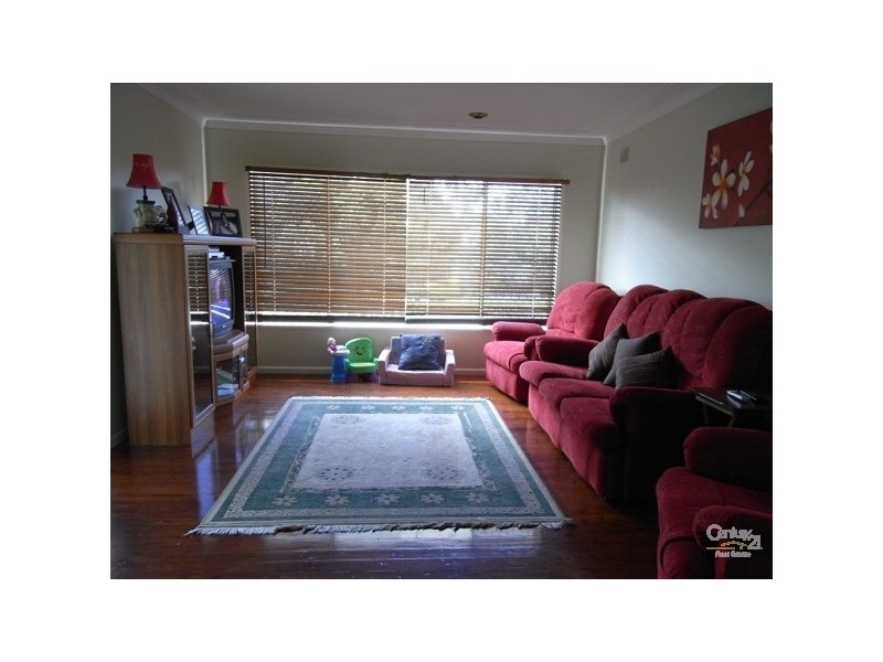 76 Oak Street, Tamworth NSW 2340