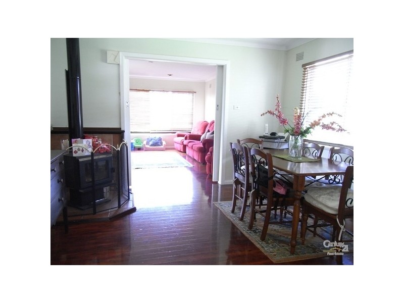 76 Oak Street, Tamworth NSW 2340