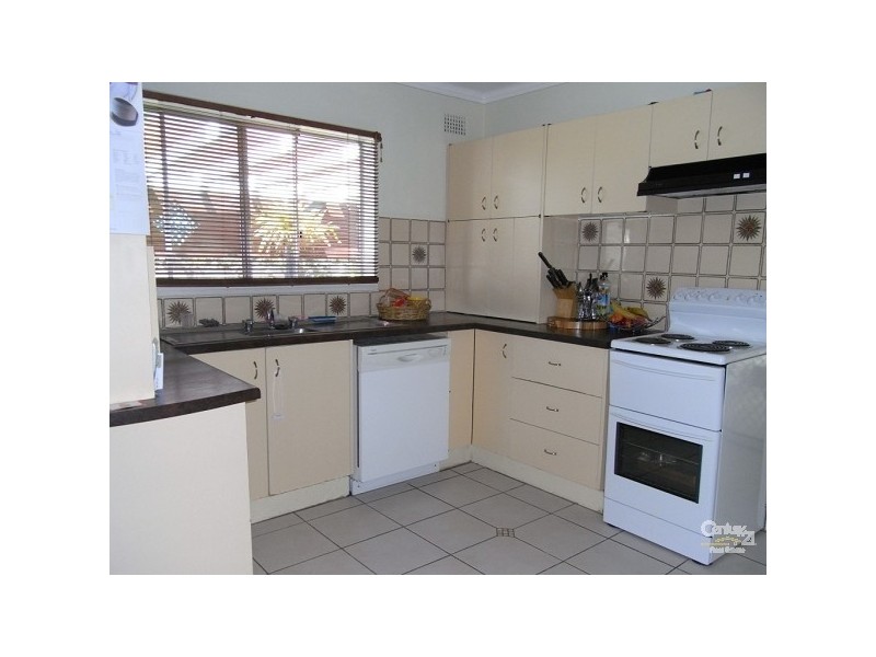76 Oak Street, Tamworth NSW 2340