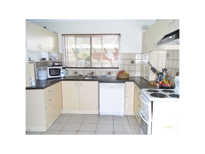 76 Oak Street, Tamworth NSW 2340