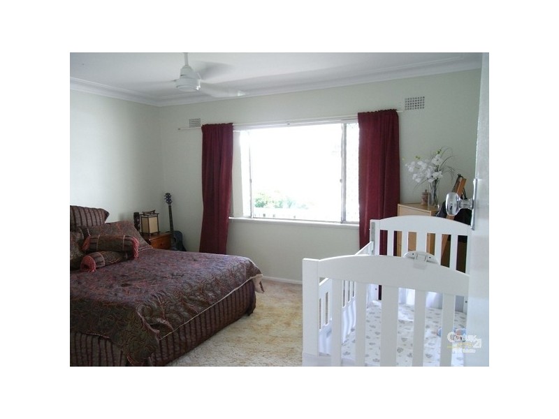 76 Oak Street, Tamworth NSW 2340