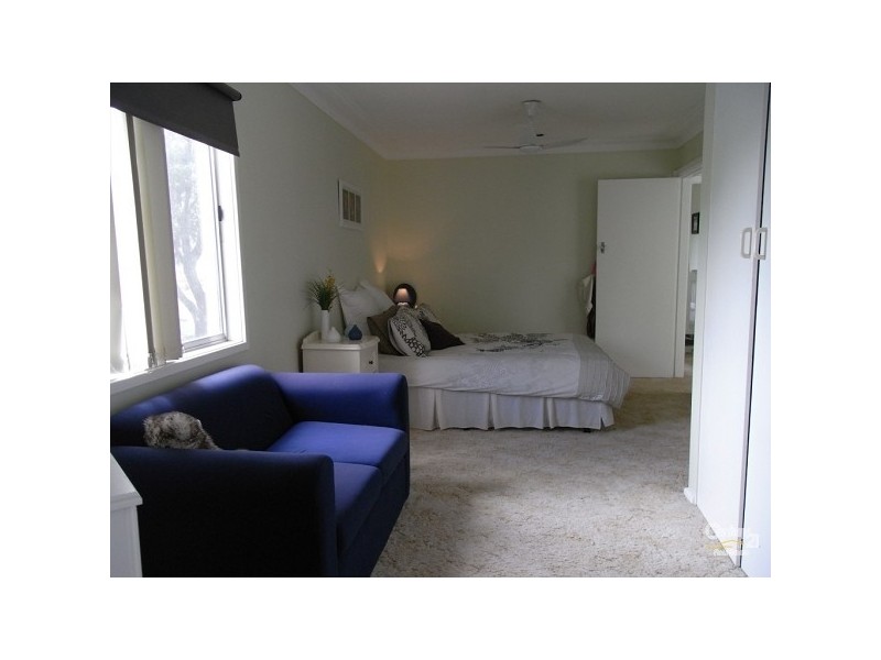 76 Oak Street, Tamworth NSW 2340