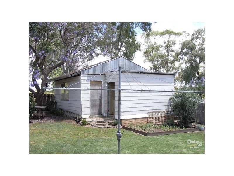 76 Oak Street, Tamworth NSW 2340