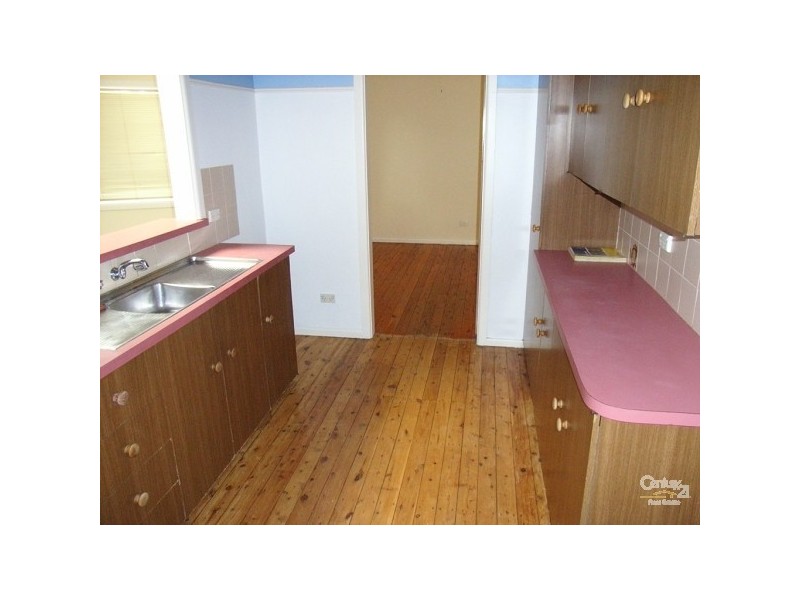 2 Churchill Street, Tamworth NSW 2340