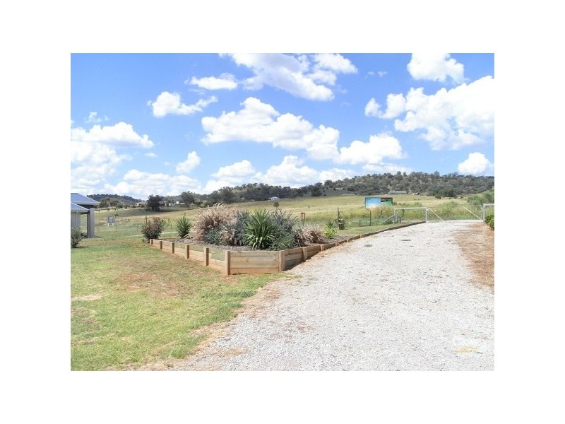 389 Forest Road, Tamworth NSW 2340