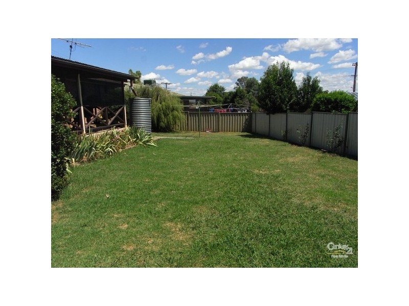 28 Higgins Lane, Tamworth NSW 2340