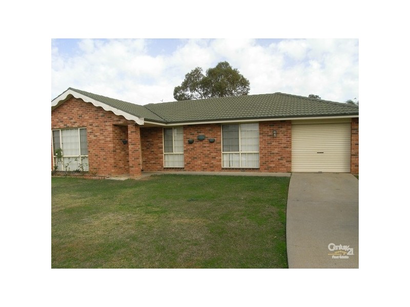 3 Caley Close, Tamworth NSW 2340