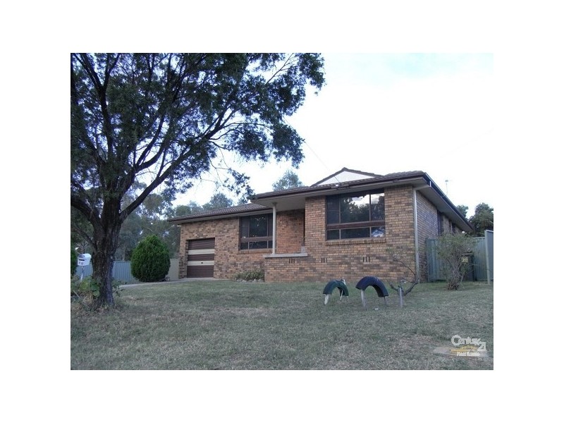 18 Jemmy Place, Tamworth NSW 2340