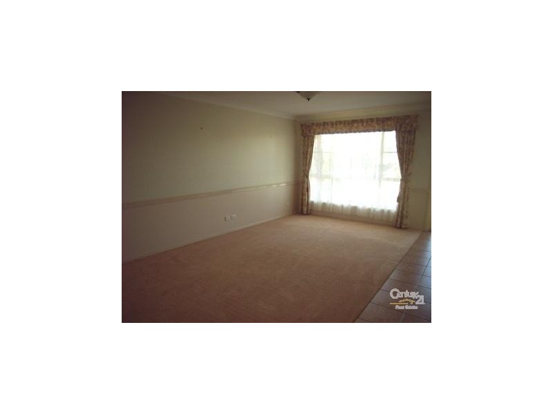 10 Giles Place, Tamworth NSW 2340