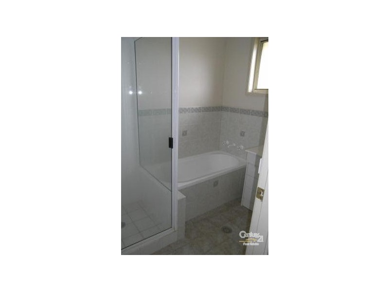 11 Valley Drive, Tamworth NSW 2340