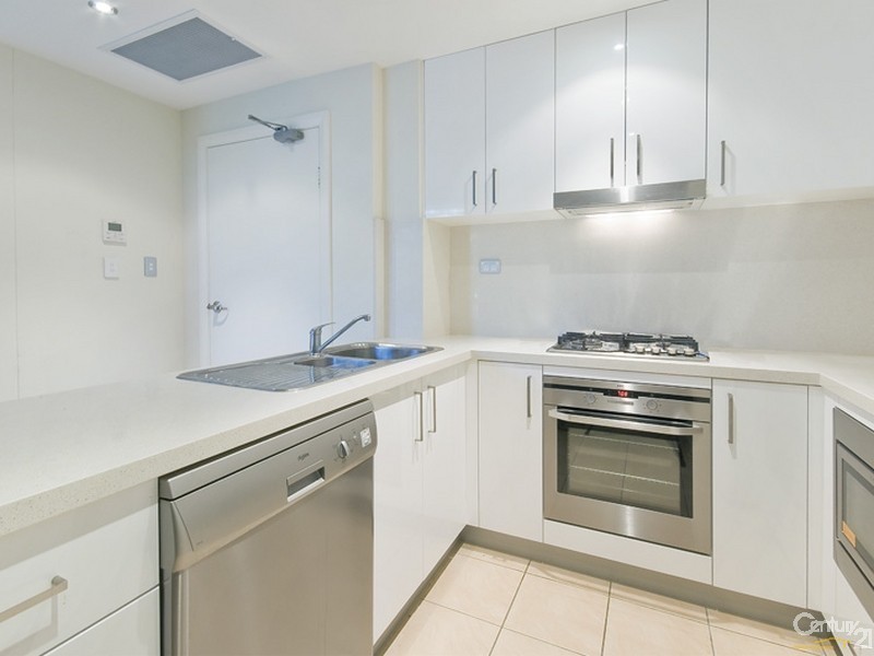 12/1-3 Eulbertie Avenue, Warrawee NSW 2074