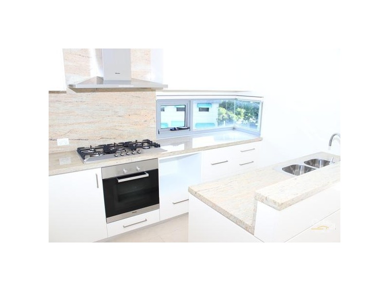 B402/3 Heydon Ave, Warrawee NSW 2074