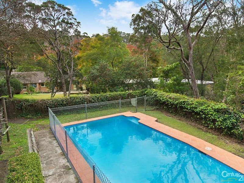 2 Camden Gardens, Turramurra NSW 2074