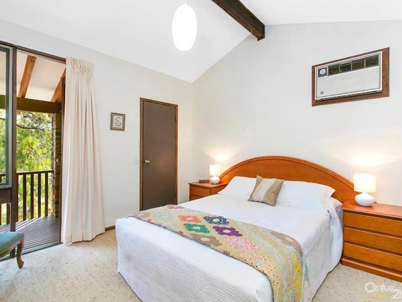 44 Parkinson Avenue, Turramurra NSW 2074