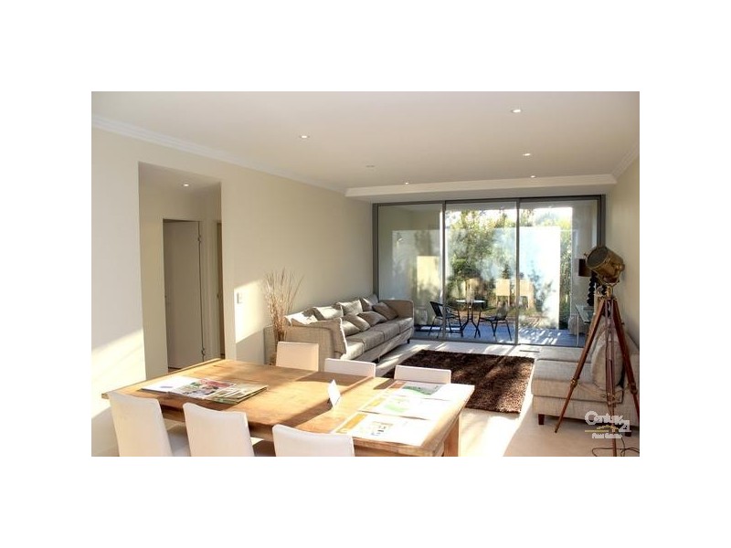 D101/2A Eulbertie Avenue, Warrawee NSW 2074