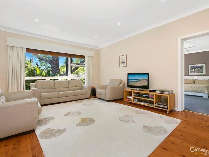 15 Geoffrey Street, Turramurra NSW 2074