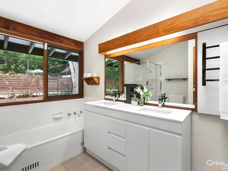 10 Holmes Street, Turramurra NSW 2074