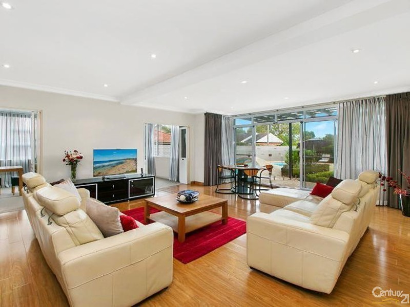 211 Bobbin Head Road, Turramurra NSW 2074