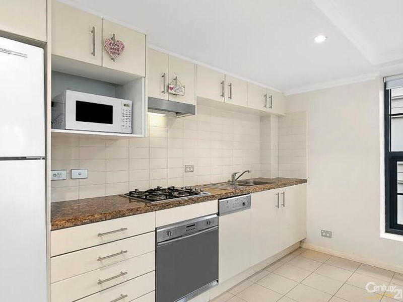 12/11  Herbert Street, St Leonards NSW 2065