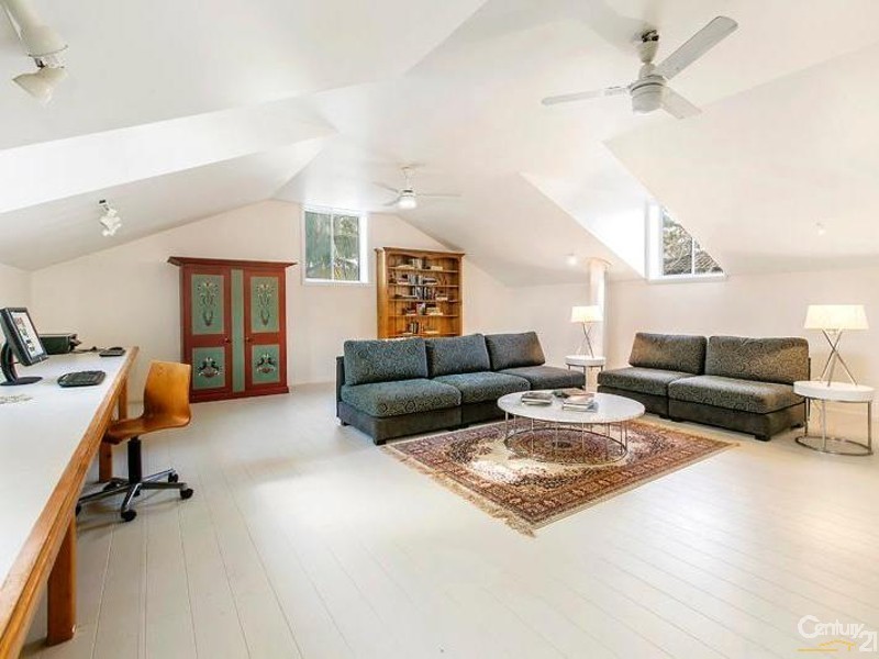 16 May Street, Turramurra NSW 2074