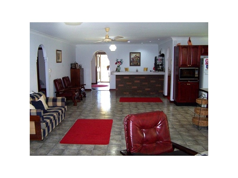 8 Macquarie Place, Umina Beach NSW 2257