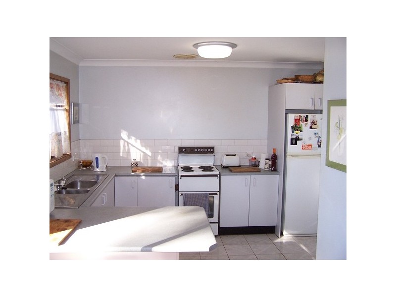 11 Hillcrest Road, Empire Bay NSW 2257