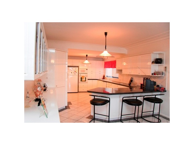 85 Dilkera Avenue, Valentine NSW 2280