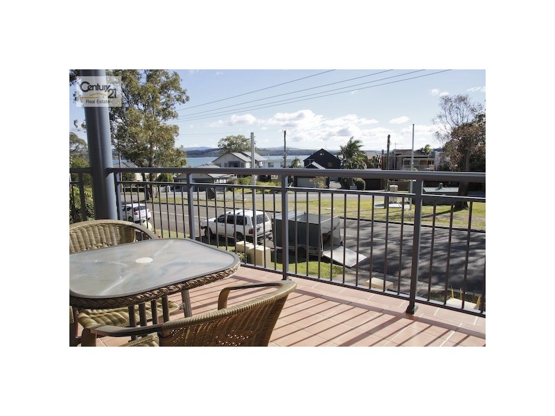 1/52 Allambee Place, Valentine NSW 2280