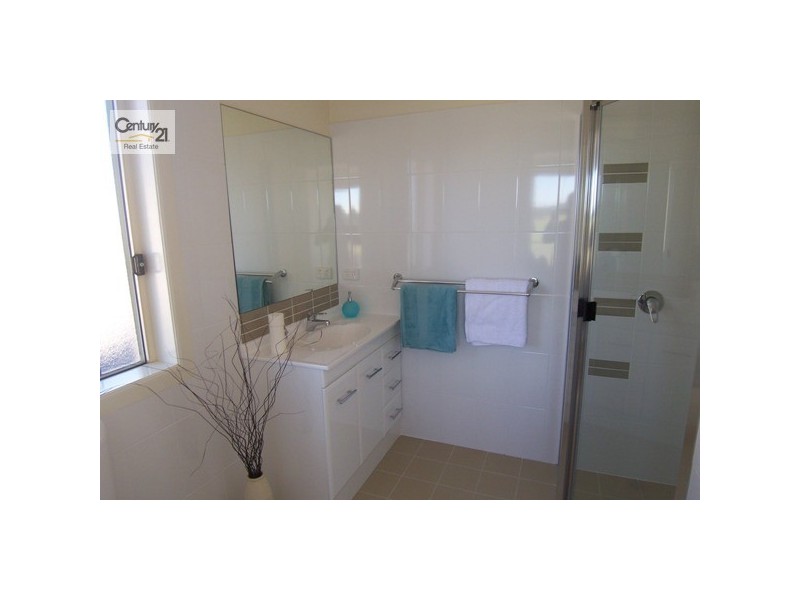 49 John Fisher Road, Belmont North NSW 2280