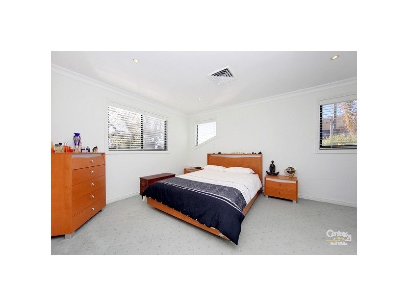 9 Beryl Street, Warners Bay NSW 2282