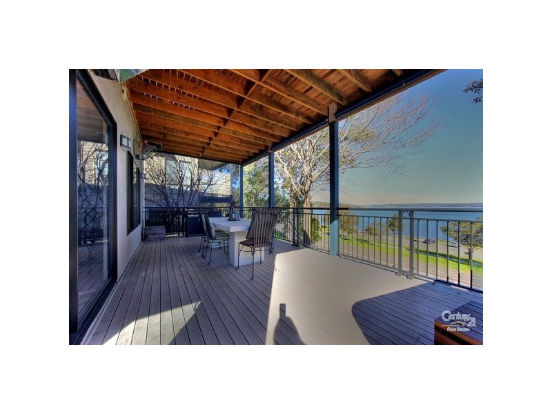 9 Beryl Street, Warners Bay NSW 2282