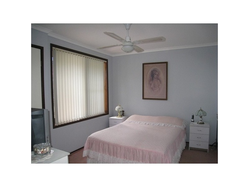 3B Excalibur Parade, Valentine NSW 2280