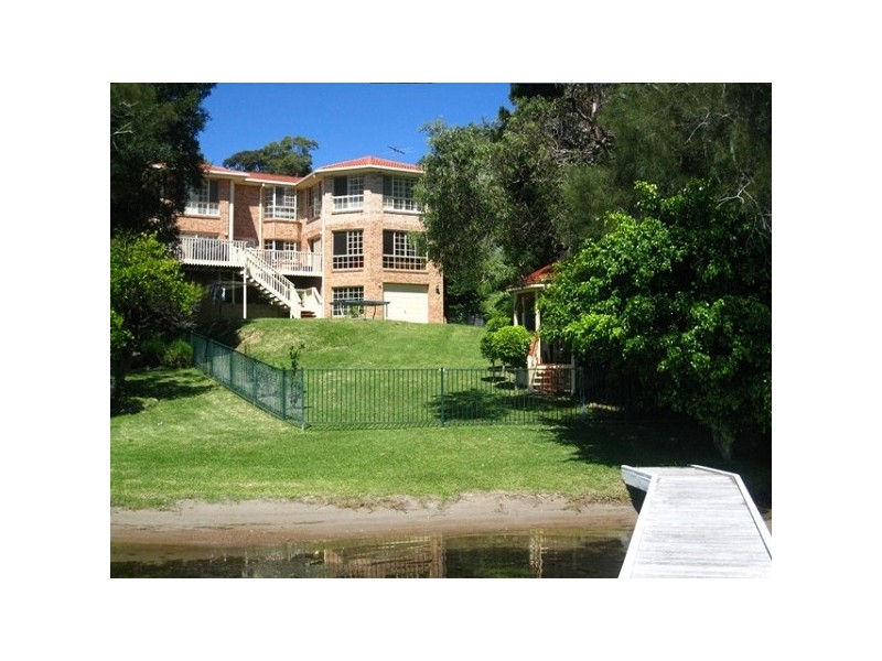 4 Government Road, Nords Wharf NSW 2281