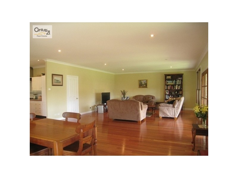 9 Cardale Road, Macquarie Hills NSW 2285