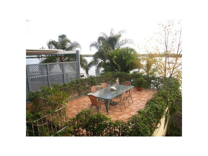 28 Marine Parade, Nords Wharf NSW 2281