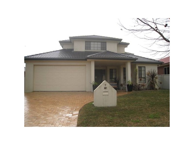 7 Pandorea Way, Valentine NSW 2280