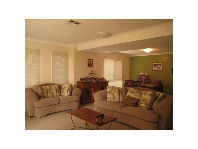 7 Pandorea Way, Valentine NSW 2280